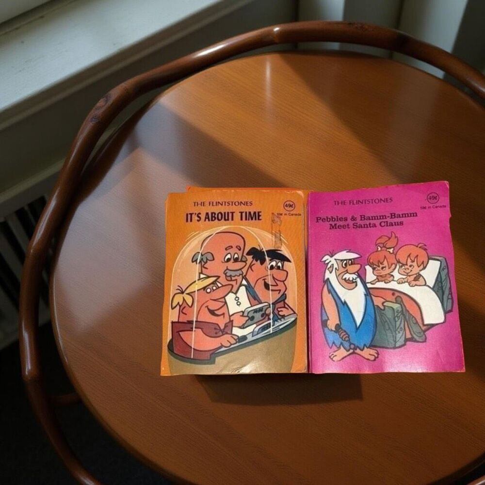 2 Vintage 1977 Flintstones Paperback Books